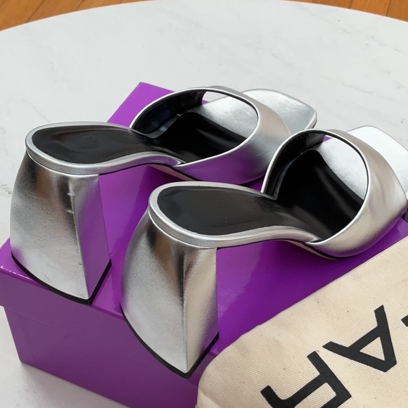 BY FAR Michele Mule in Silver, Size: EU 37 - Picture 11 of 12